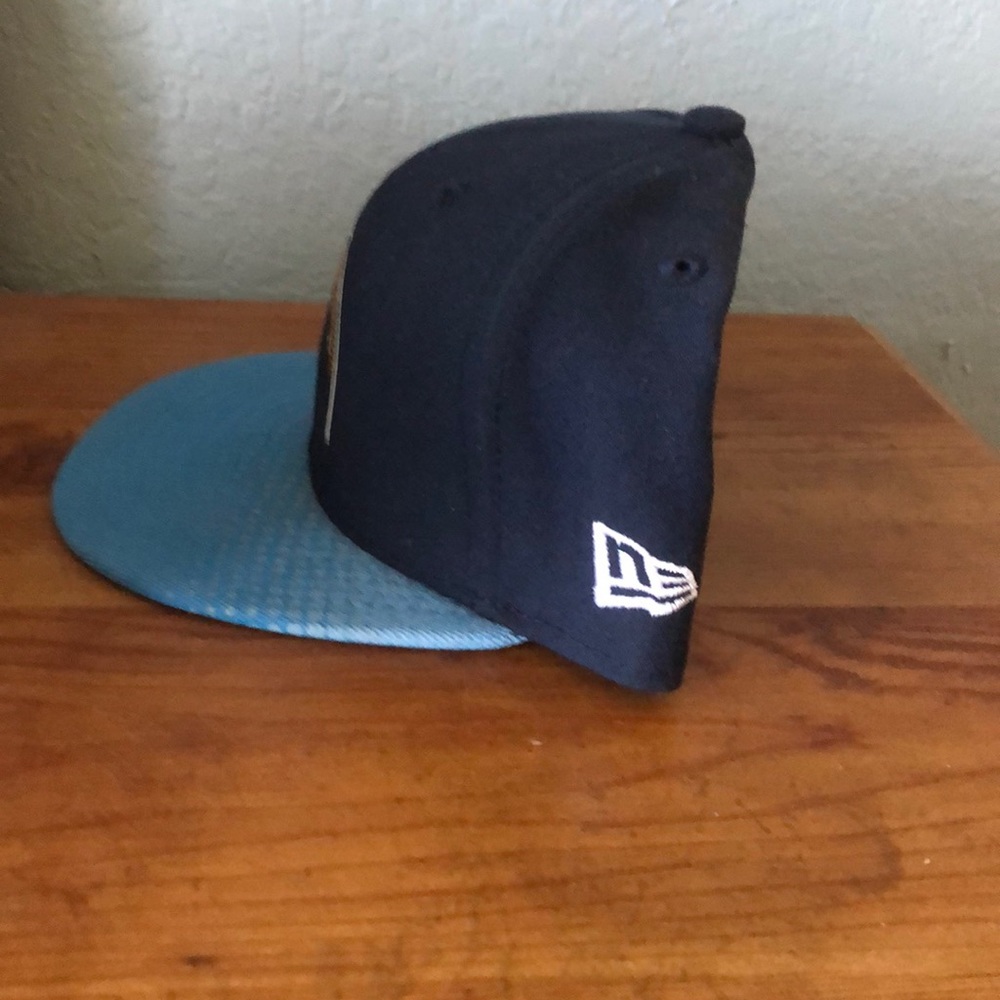 Chargers flat bill hat - Picture 3 of 4